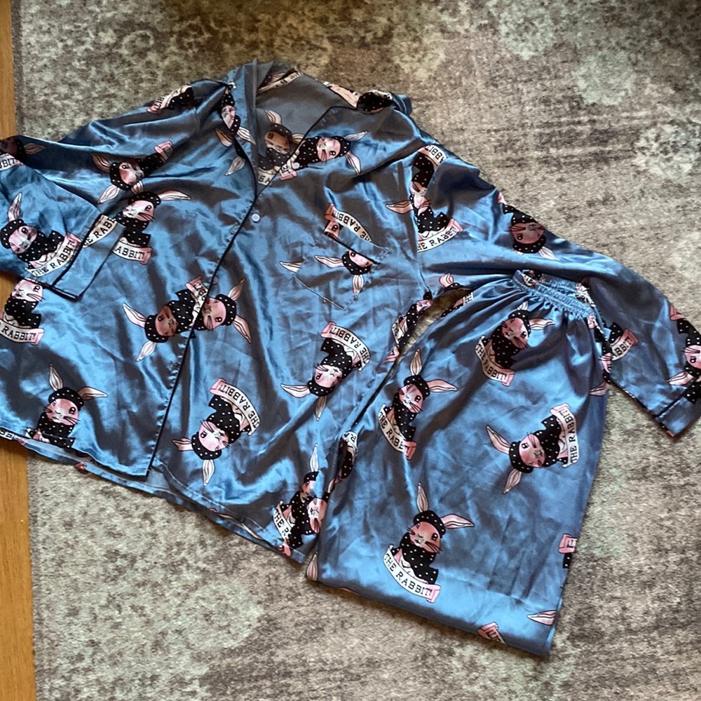 the rabbit silk pjs